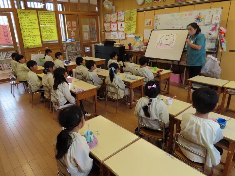 年長(すみれ組) 「歯科指導」